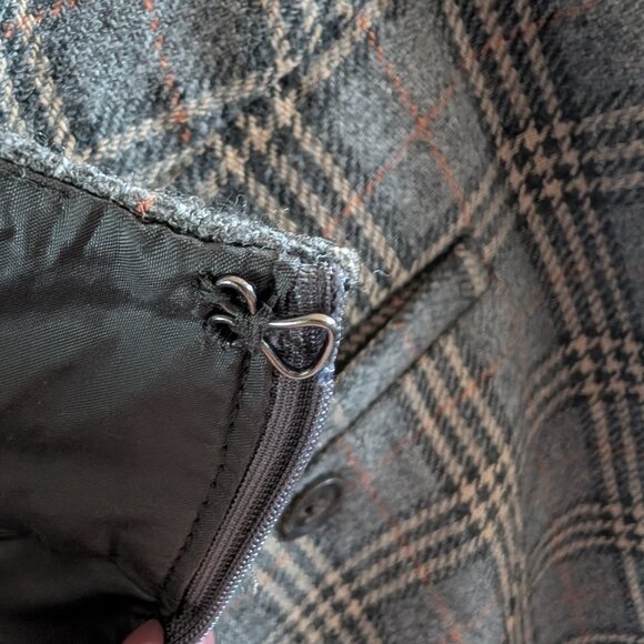 GAP Wool Blend Grey Plaid Mini Skirt Size 8 Dark Academia Preppy Classic - Picture 11 of 12